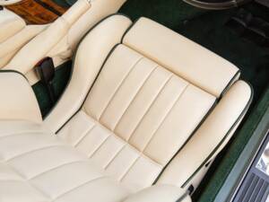 Imagen 39/50 de Aston Martin V8 Coupé (1996)