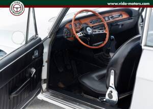 Image 6/15 de Lancia Fulvia 1.3 S (1971)