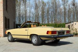 Obraz 8/50 pojazdu Mercedes-Benz 450 SL (1977)