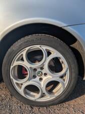 Image 24/111 of Alfa Romeo 147 3.2 GTA (2002)