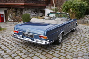 Image 10/18 de Mercedes-Benz 280 SE 3,5 (1970)