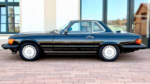 Immagine 2/20 di Mercedes-Benz 560 SL (1986)