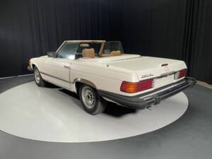 Image 8/8 of Mercedes-Benz 380 SL (1983)