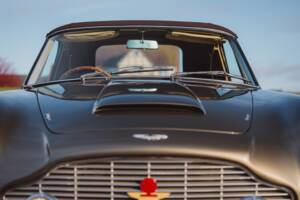 Image 7/99 of Aston Martin DB 6 Volante (1968)