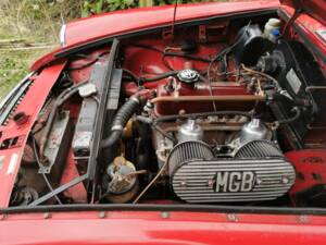 Image 33/58 of MG MGB (1968)