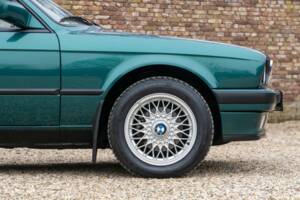 Image 28/50 of BMW 316i Touring (1993)