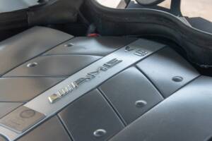 Image 45/50 of Mercedes-Benz CLK 55 AMG (2003)