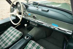 Image 43/50 of Mercedes-Benz 300 SL &quot;Gullwing&quot; (1955)