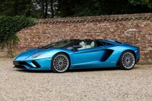 Image 13/50 of Lamborghini Aventador S (2018)