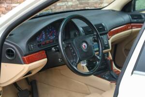 Bild 3/50 von ALPINA B10 V8 Touring (2000)
