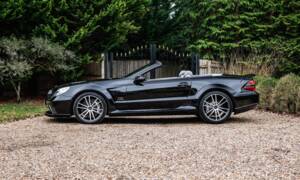 Immagine 2/46 di Mercedes-Benz SL 65 AMG (2005)