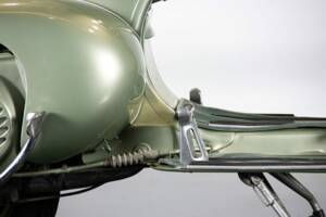 Immagine 30/50 di Piaggio Vespa 125 (1950)