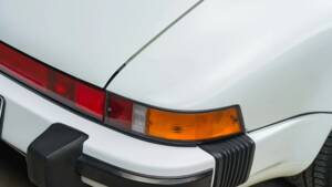 Afbeelding 12/26 van Porsche 911 Carrera 3.2 (1988)