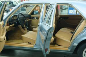 Bild 46/50 von Mercedes-Benz 420 SE (1988)