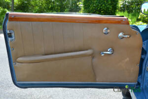 Image 25/50 of Mercedes-Benz 190 SL (1961)
