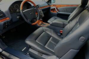 Image 24/70 de Mercedes-Benz CL 500 (1997)