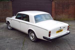 Image 16/50 of Rolls-Royce Silver Shadow II (1979)