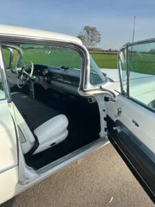 Image 21/56 of Cadillac Sedan DeVille (1959)