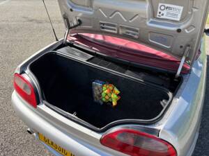 Imagen 17/25 de MG F 1.8i 75 LE (1999)