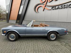 Immagine 4/50 di Mercedes-Benz 280 SL (1969)