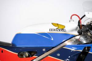 Immagine 22/48 di Honda VFR 750R RC 30 (1988)