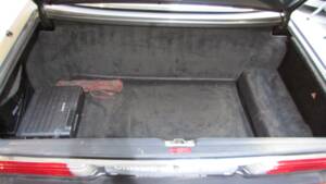 Afbeelding 12/17 van Mercedes-Benz 560 SL (1987)