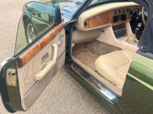 Bild 20/41 von MG RV8 (1994)