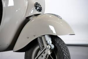 Image 32/50 de Piaggio Vespa 125 (1959)