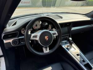 Obraz 17/29 pojazdu Porsche 911 Carrera (2013)