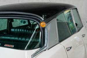 Bild 45/50 von Citroën DS 21 Pallas (1966)
