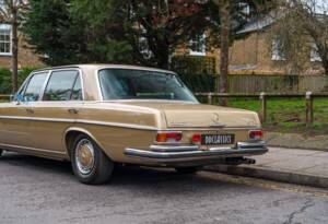Image 12/34 of Mercedes-Benz 300 SEL 6.3 (1969)