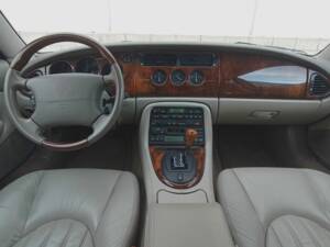 Bild 2/8 von Jaguar XK8 4.0 (2000)