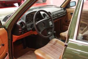 Bild 16/54 von Mercedes-Benz 250 T (1979)