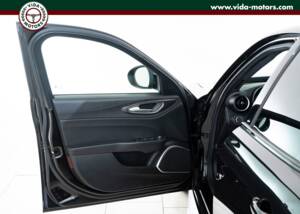 Bild 8/15 von Alfa Romeo Giulia Quadrifoglio (2017)