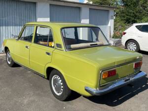 Image 7/20 of FIAT 124 Speciale (1974)