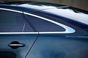 Image 28/50 of Jaguar XJ 5.0 (2010)