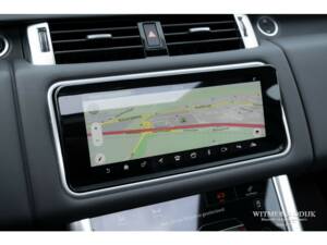 Image 18/27 of Land Rover Range Rover Sport P400e PHEV (2019)