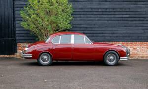 Image 2/42 of Jaguar Mk II 3.8 (1962)