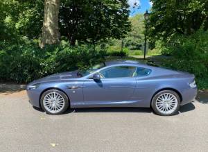 Bild 31/46 von Aston Martin DB 9 (2010)