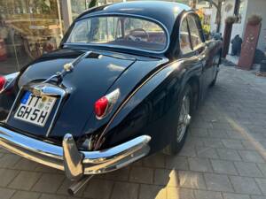 Image 9/46 de Jaguar XK 150 3.8 SE FHC (1960)