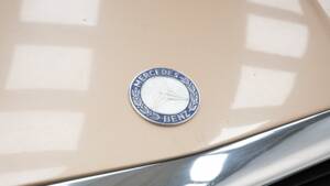 Image 13/15 of Mercedes-Benz 300 SL (1988)