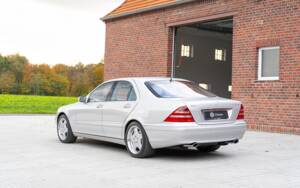 Afbeelding 3/45 van Mercedes-Benz S 55 AMG (2000)