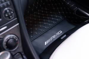 Bild 19/43 von Mercedes-Benz SL 55 AMG (2007)