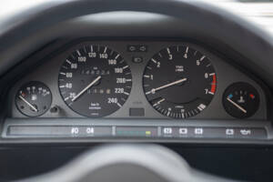 Bild 28/37 von BMW 316i Touring (1991)