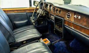 Afbeelding 5/39 van Rolls-Royce Corniche I (1976)