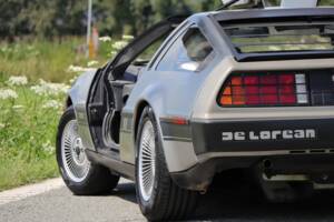 Image 41/49 of DeLorean DMC-12 (1981)