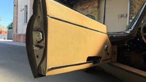 Image 44/81 de Jaguar Type E (2+2) (1969)