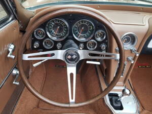 Bild 12/24 von Chevrolet Corvette Sting Ray Convertible (1964)