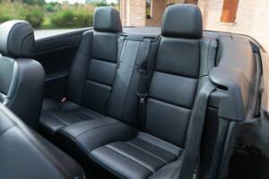 Bild 35/50 von Peugeot 307 CC 2.0i (2004)