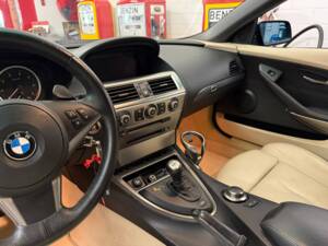 Image 11/19 de BMW 650i (2007)